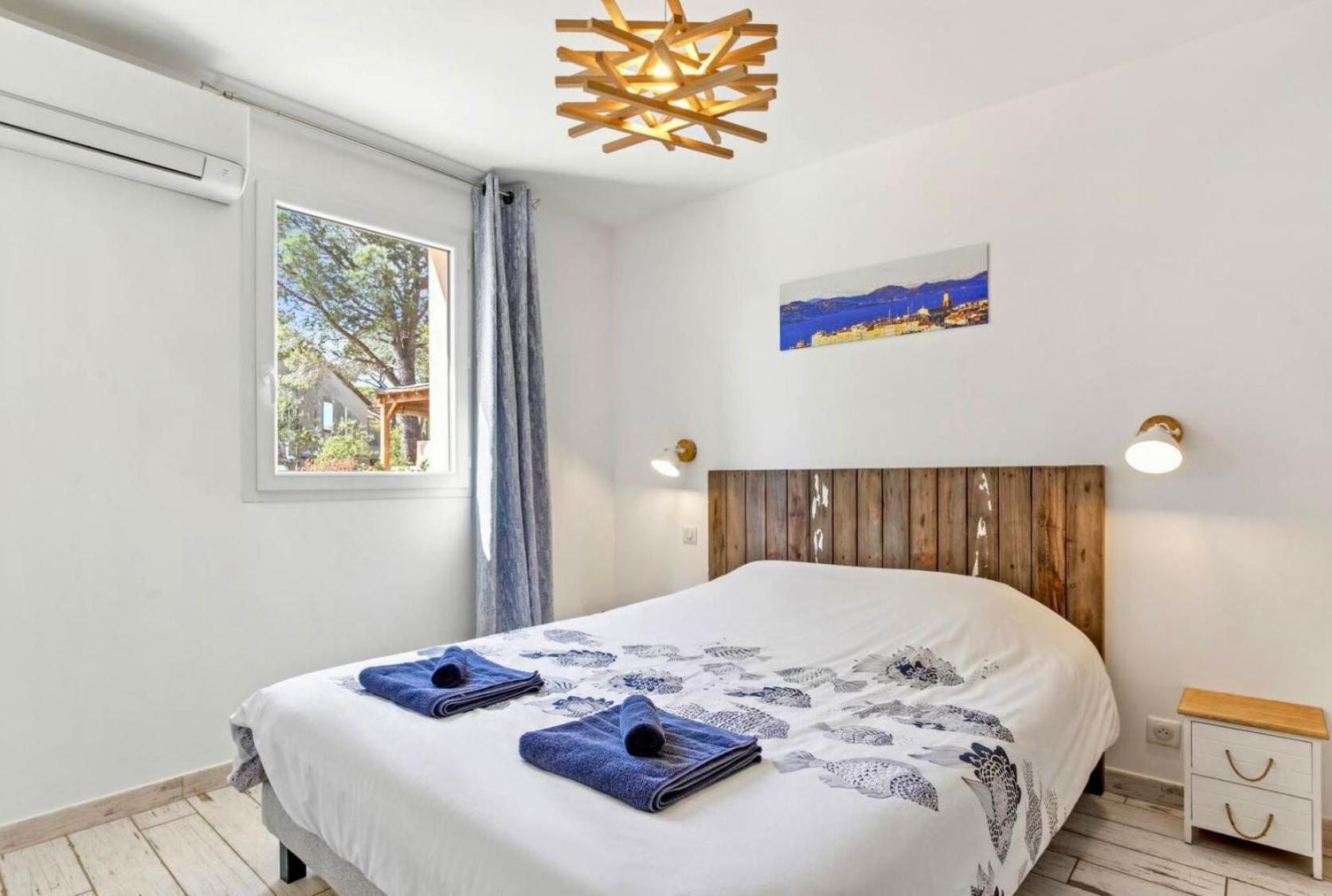 La Bastide Du Soleil Apartment Сен Максим Стая снимка