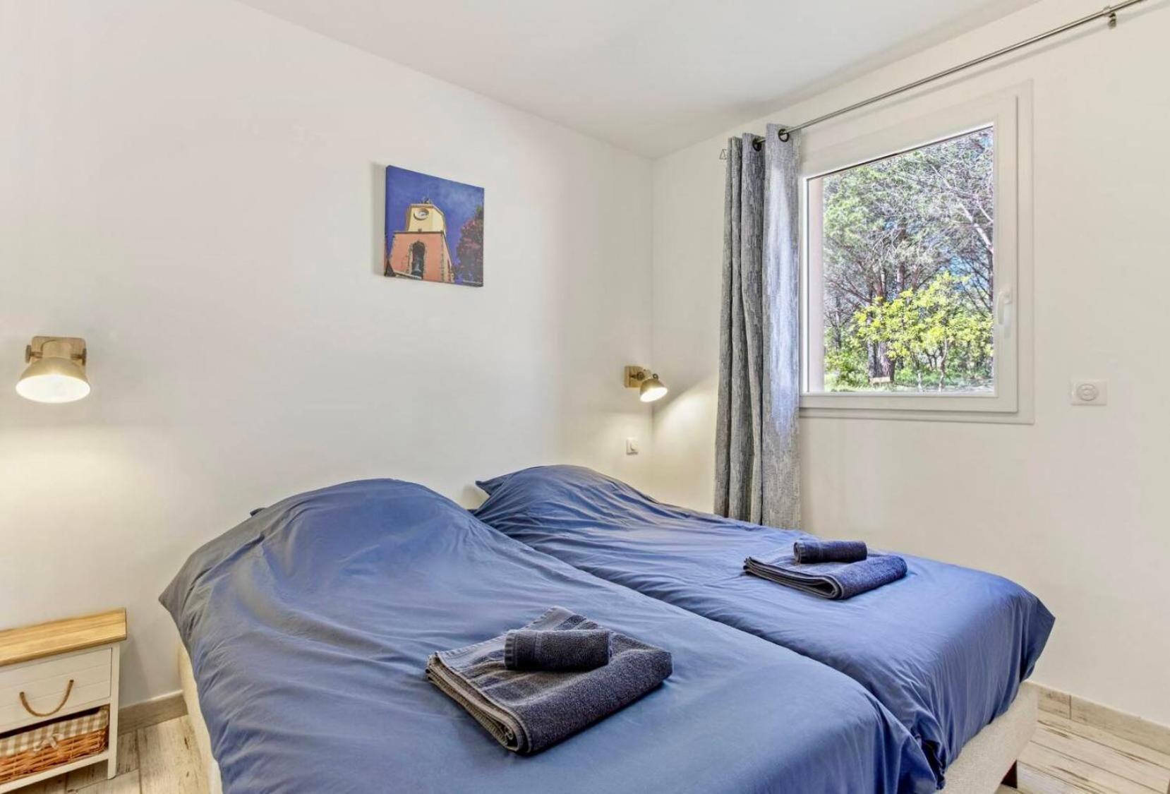La Bastide Du Soleil Apartment Сен Максим Стая снимка