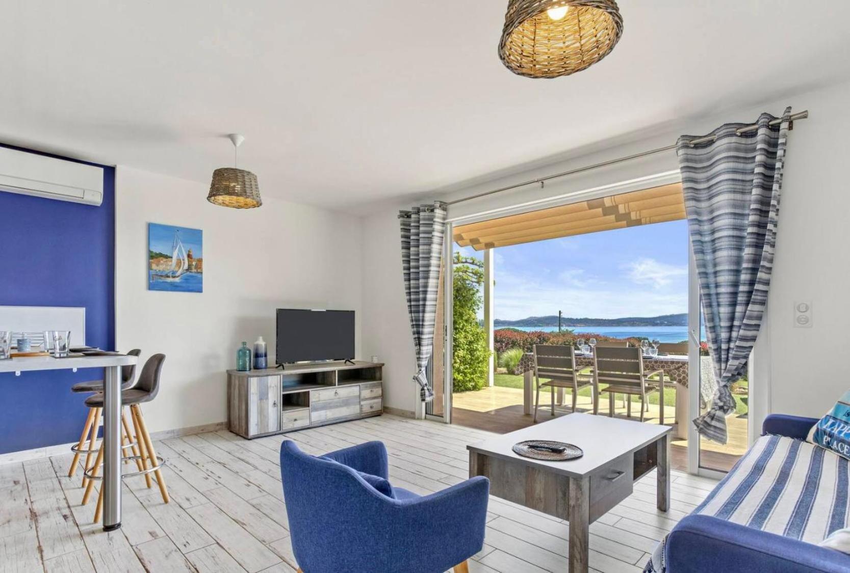 La Bastide Du Soleil Apartment Сен Максим Стая снимка