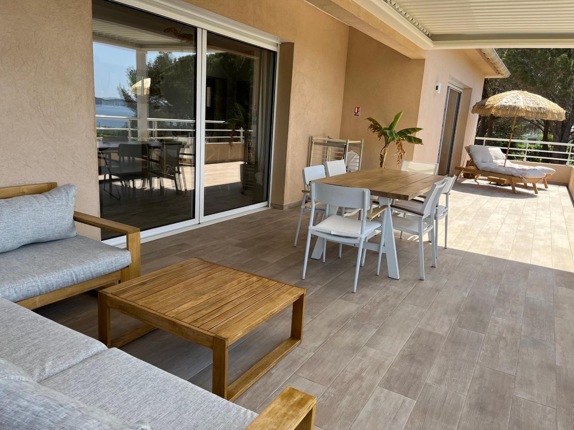 La Bastide Du Soleil Apartment Сен Максим Стая снимка