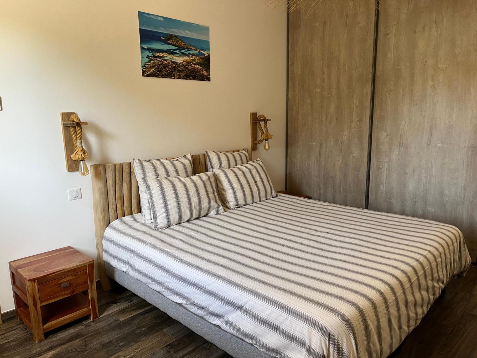 La Bastide Du Soleil Apartment Сен Максим Стая снимка