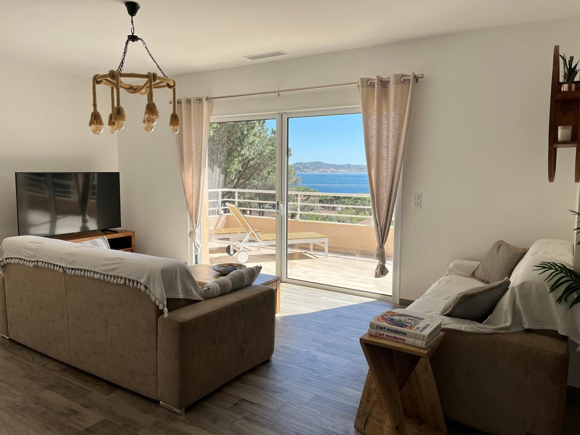 La Bastide Du Soleil Apartment Сен Максим Стая снимка