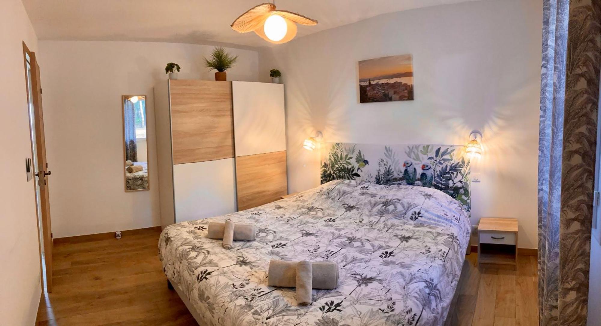 La Bastide Du Soleil Apartment Сен Максим Стая снимка