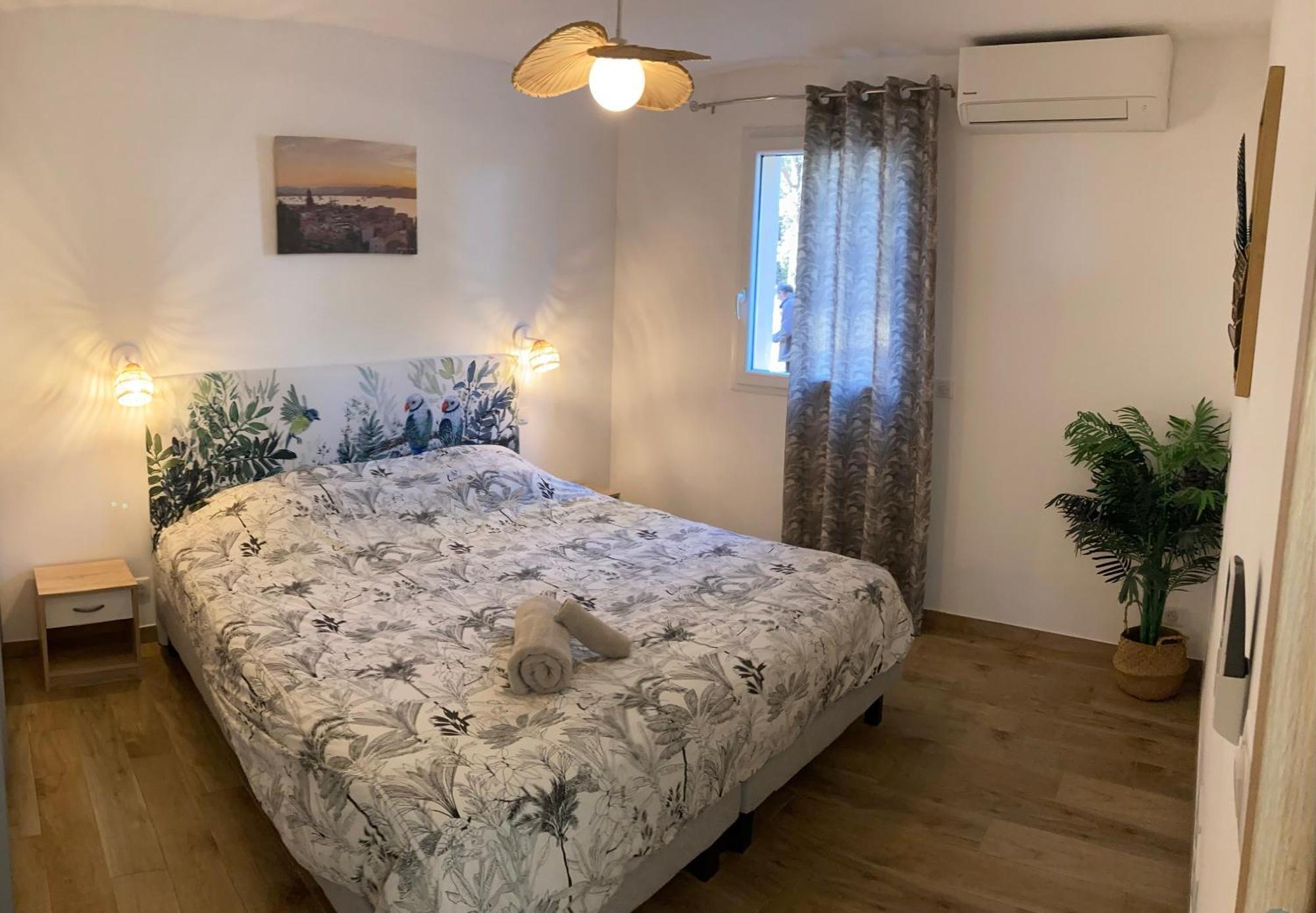 La Bastide Du Soleil Apartment Сен Максим Стая снимка