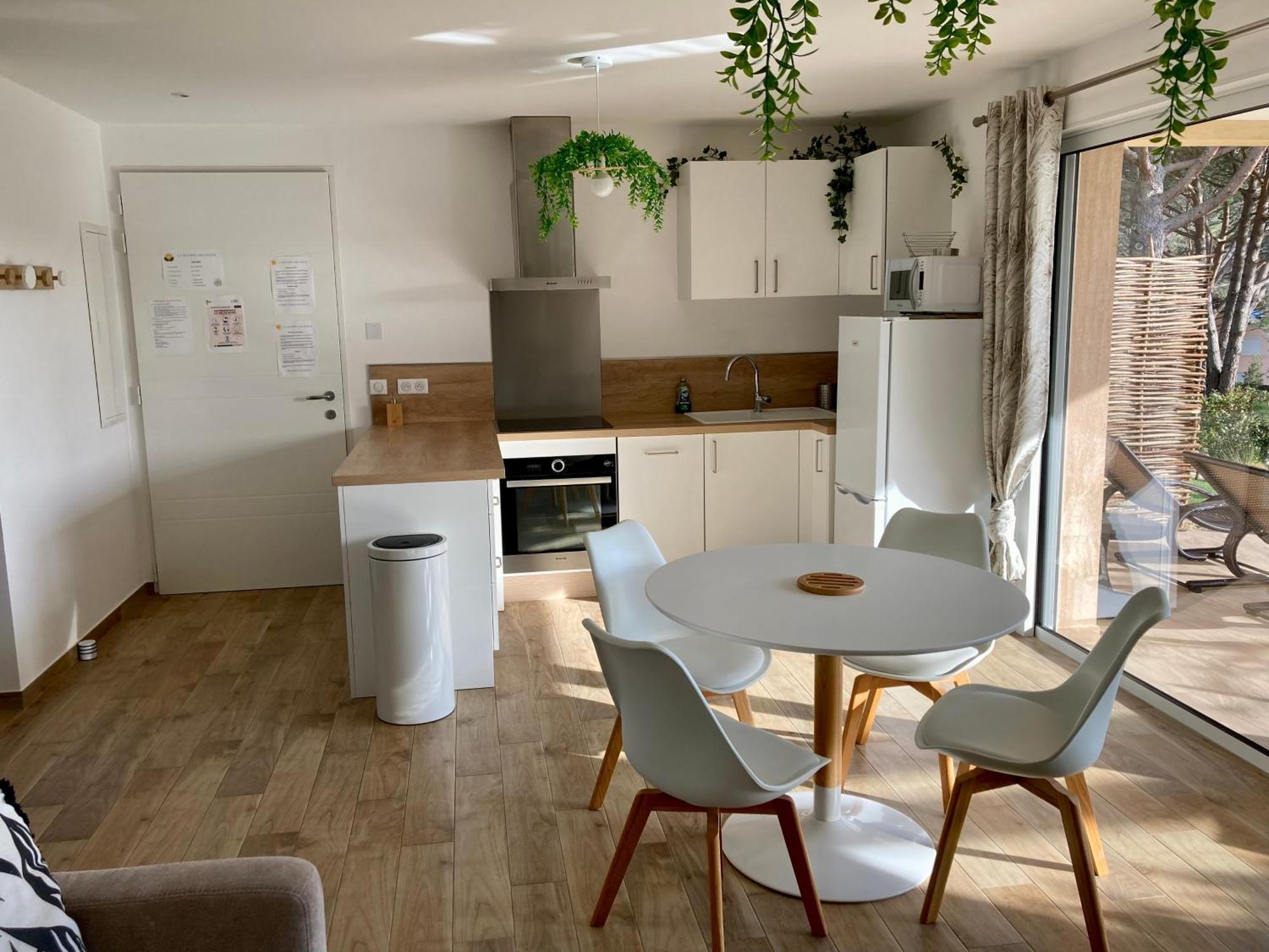 La Bastide Du Soleil Apartment Сен Максим Стая снимка